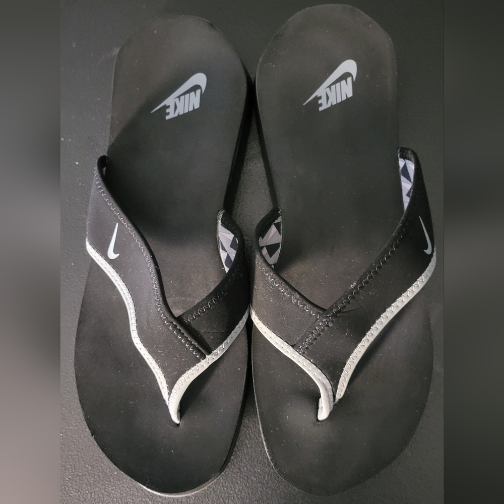 Nike Flip Flops,men's size11, women's size12